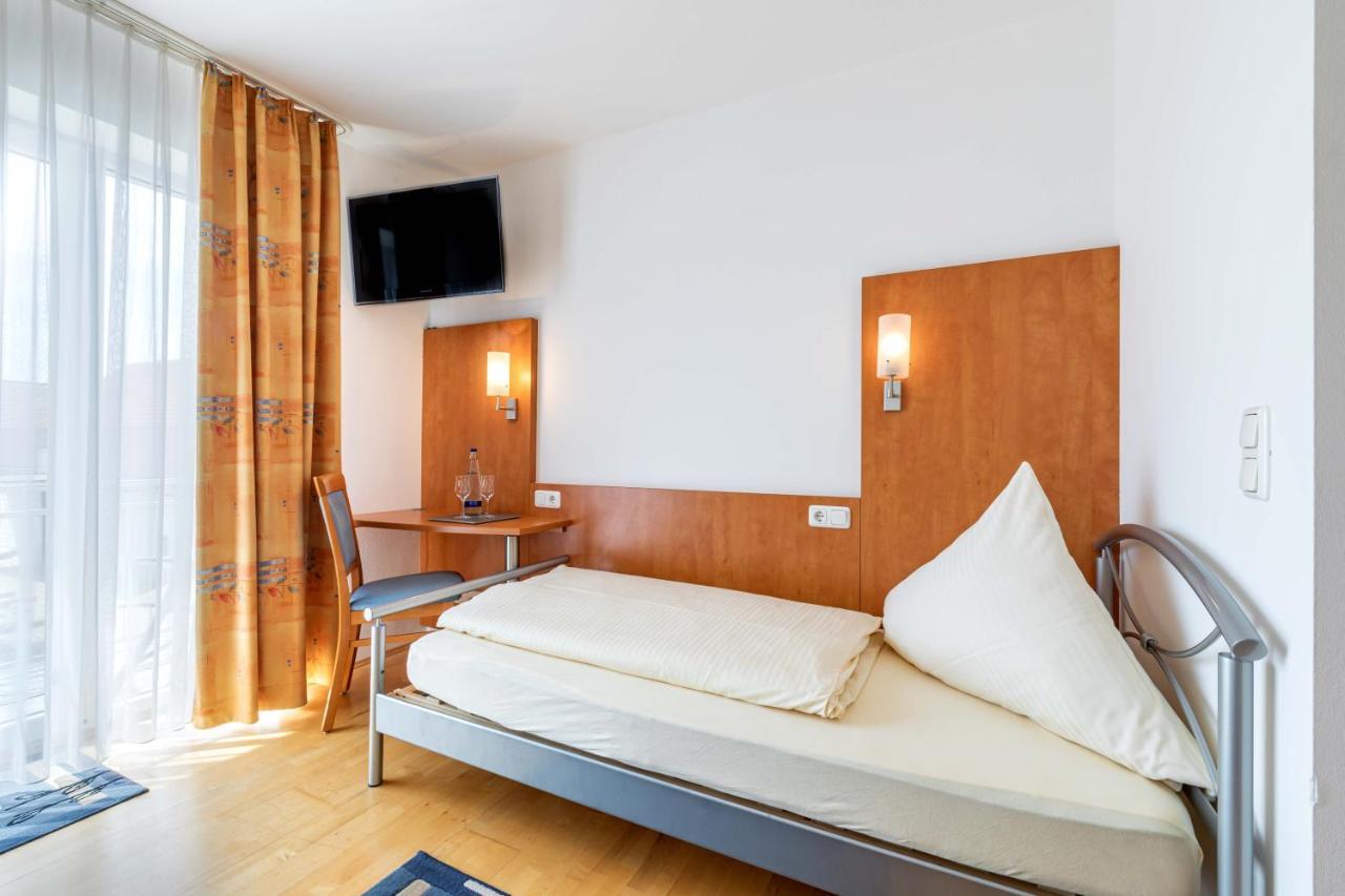 Gasthaus Hotel Ostermeier Attenkirchen Bagian luar foto