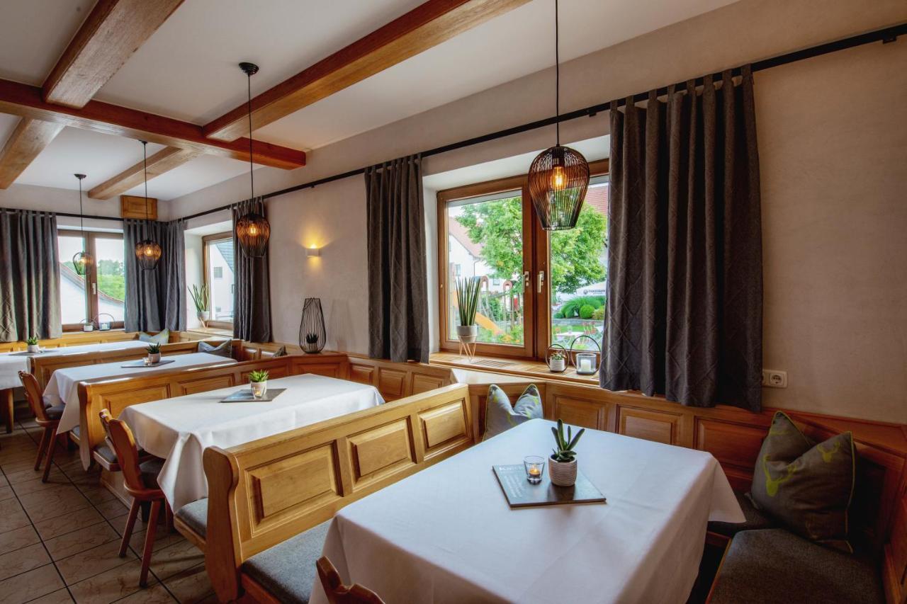 Gasthaus Hotel Ostermeier Attenkirchen Bagian luar foto